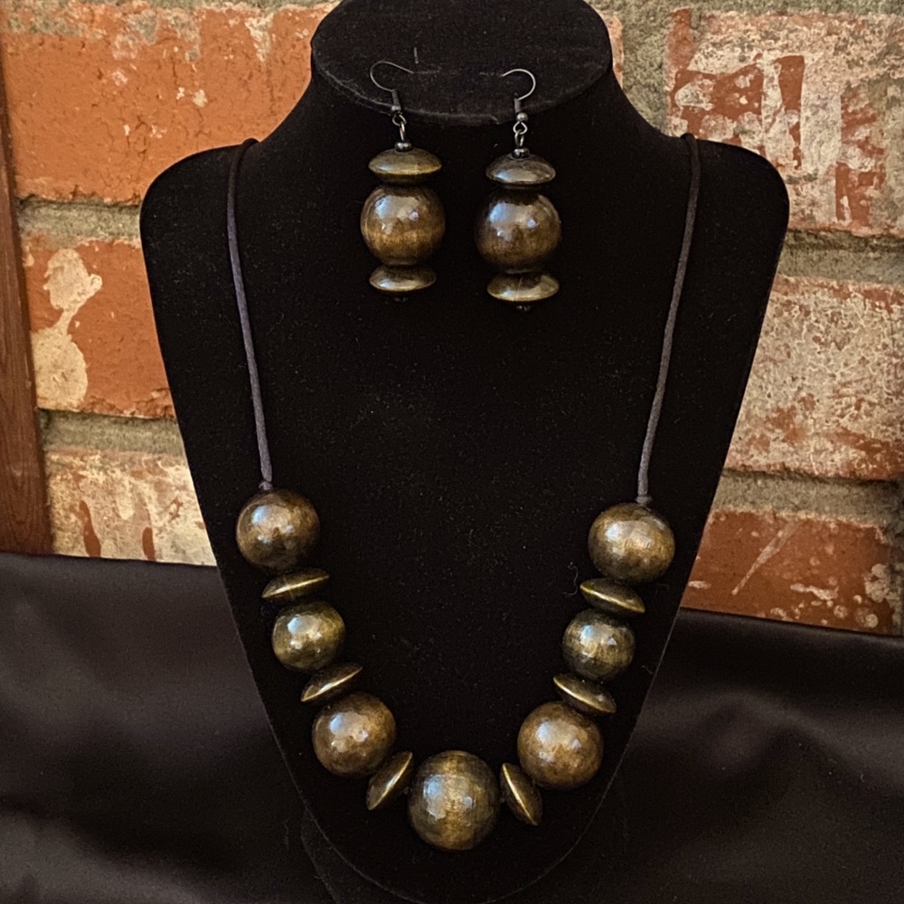 NOT FOR SALE. Women’s necklace & matching earrings